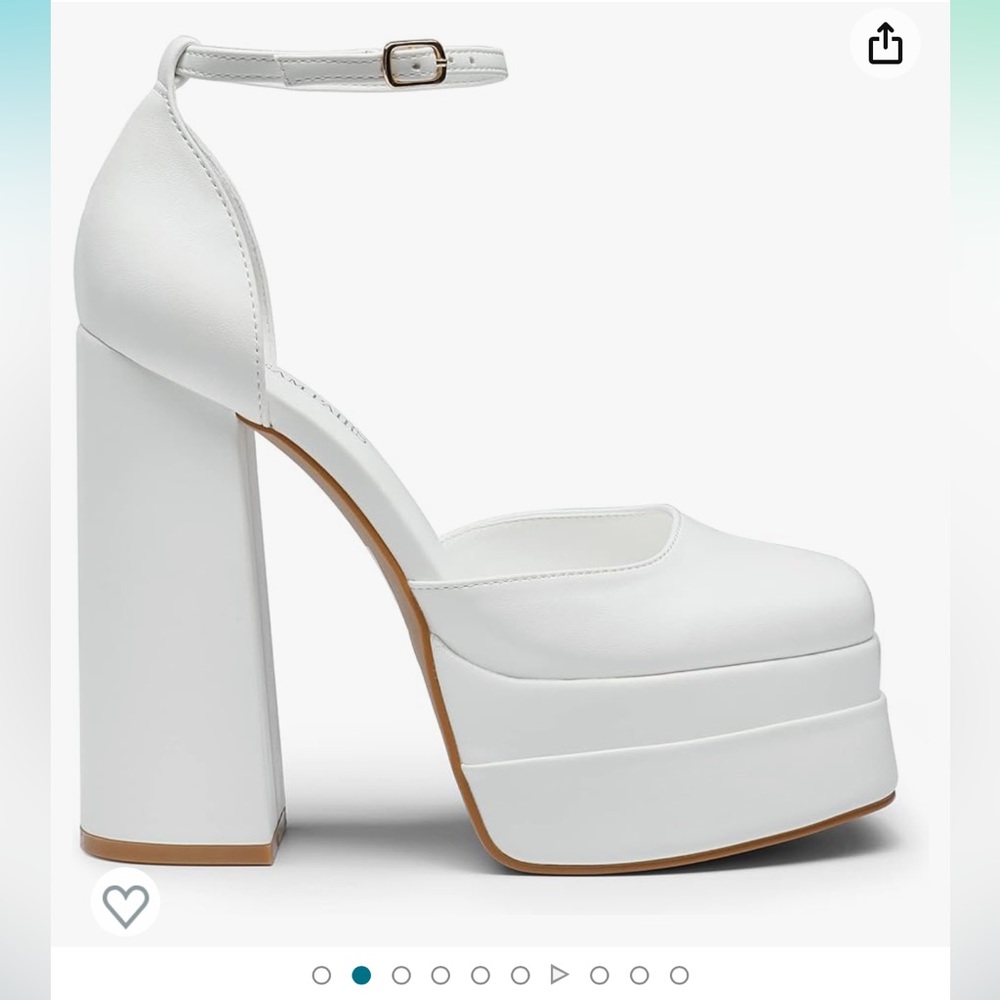 Dream Pairs, Size 7. Never Worn.
